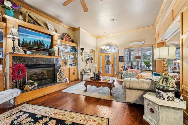 1301 Red Oak Lane, Blanchard, OK 73010