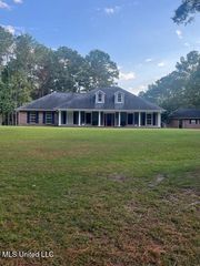 1125 Deerfield Road, Summit, MS 39666