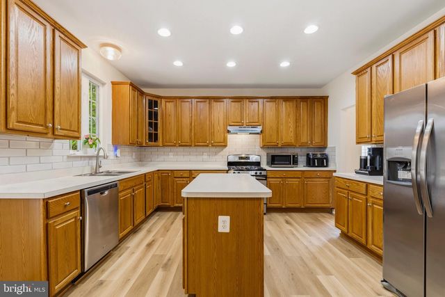 35227 BALMORAL DR, Locust Grove, VA 22508