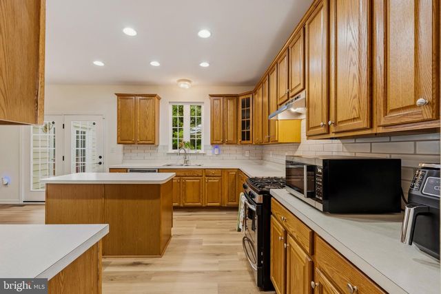 35227 BALMORAL DR, Locust Grove, VA 22508