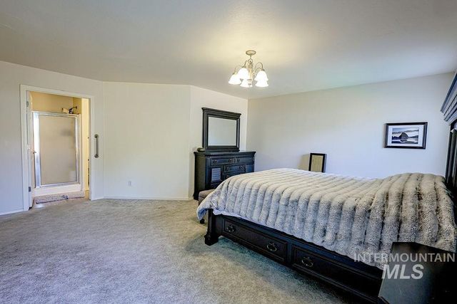 292 Whispering Pine, Twin Falls, ID 83301