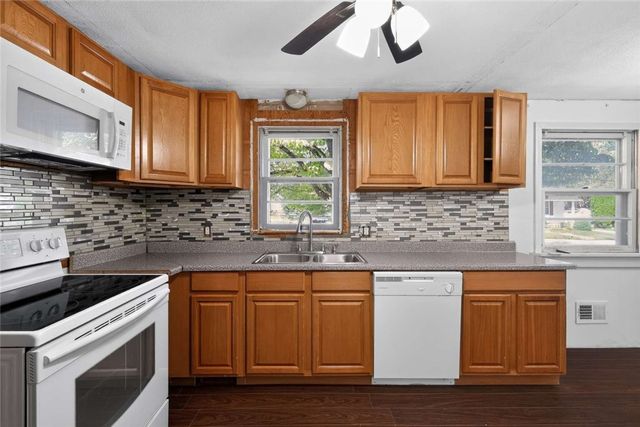 139 Andrews Avenue, West Warwick, RI 02893