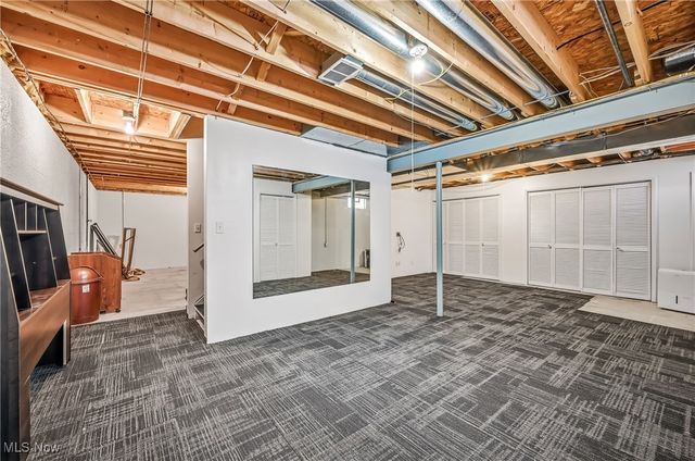 103 Westwind, Warren, OH 44484