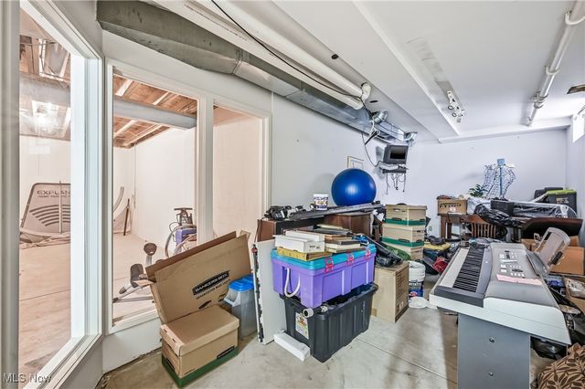 103 Westwind, Warren, OH 44484