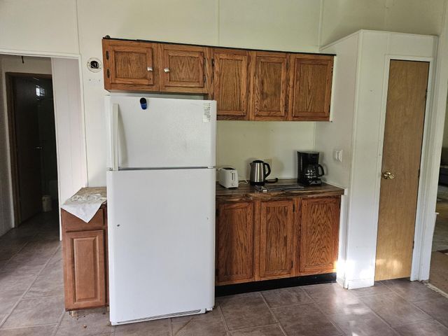 7304 N WAGON TRAIL RD, Columbia, MO 65202