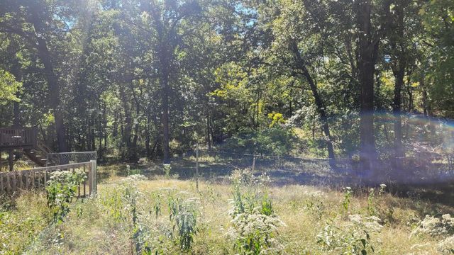 7304 N WAGON TRAIL RD, Columbia, MO 65202