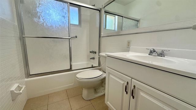 1900 NE 29th Street 2c, Lighthouse Point, FL 33064