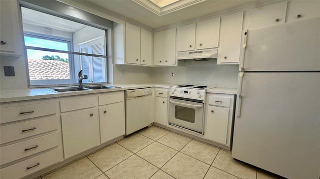 1900 NE 29th Street 2c, Lighthouse Point, FL 33064