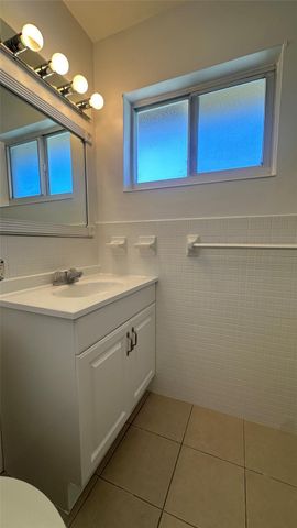 1900 NE 29th Street 2c, Lighthouse Point, FL 33064