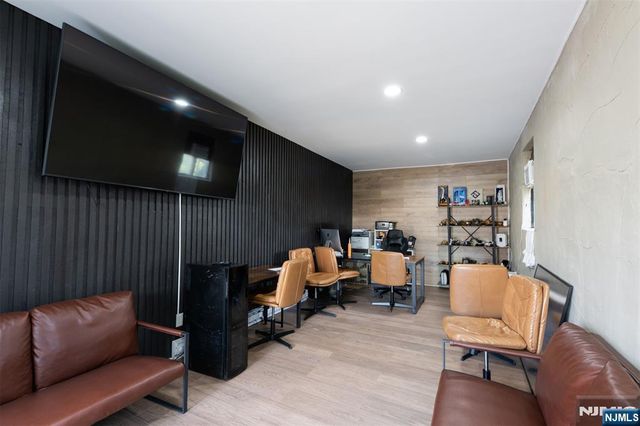 307 Washington Avenue, Hackensack, NJ 07601