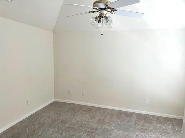 8115 Western Trail Dr, Houston, TX 77040