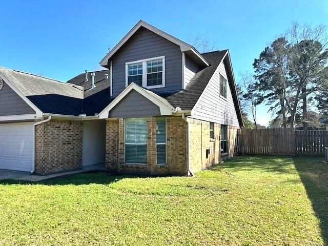 8115 Western Trail Dr, Houston, TX 77040