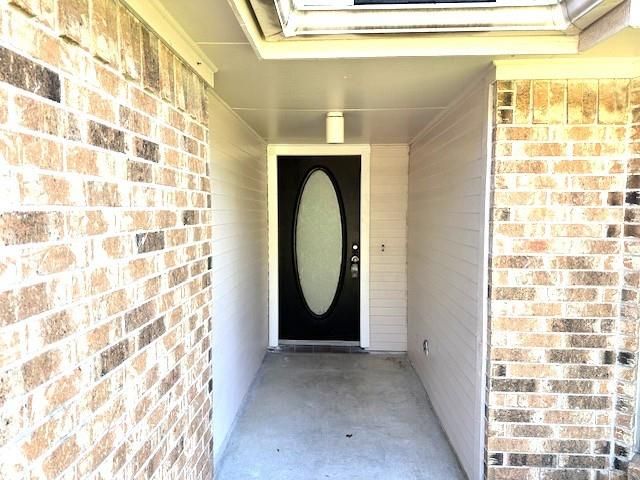 8115 Western Trail Dr, Houston, TX 77040