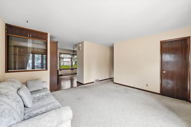 250 E Monroe STREET, Port Washington, WI 53074