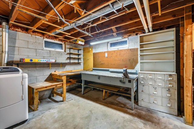 250 E Monroe STREET, Port Washington, WI 53074