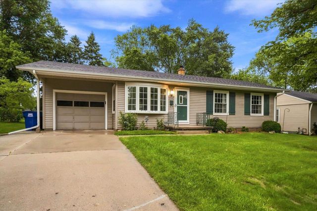 250 E Monroe STREET, Port Washington, WI 53074