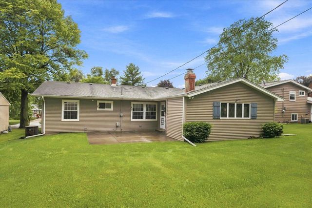 250 E Monroe STREET, Port Washington, WI 53074