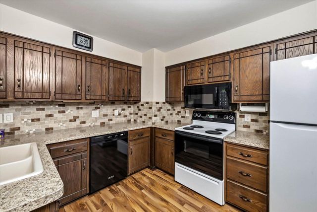 250 E Monroe STREET, Port Washington, WI 53074