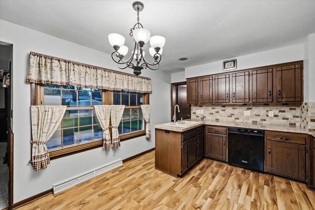 250 E Monroe STREET, Port Washington, WI 53074