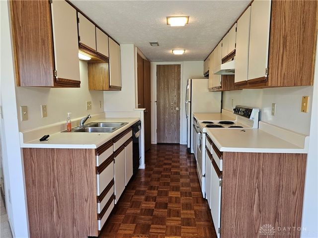 7881 Hackney Circle, Maineville, OH 45039