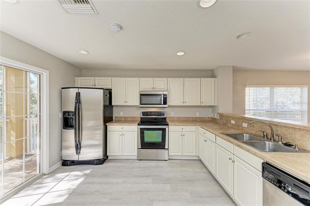 8626 MAJESTIC ELM COURT, Lakewood Ranch, FL 34202