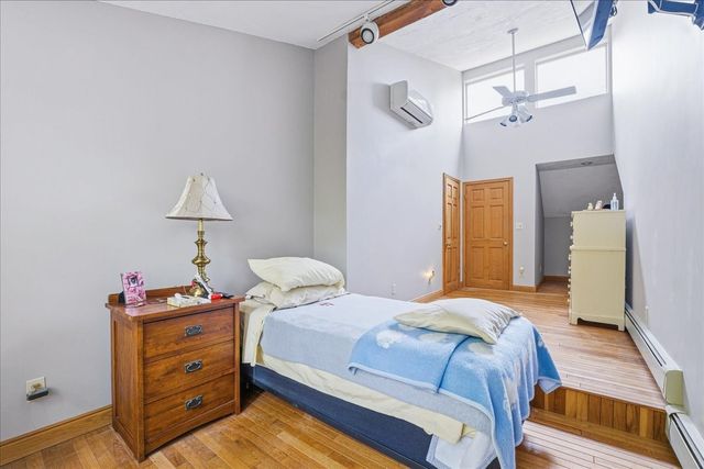 6 Ledgeville Ave, Foxboro, MA 02035