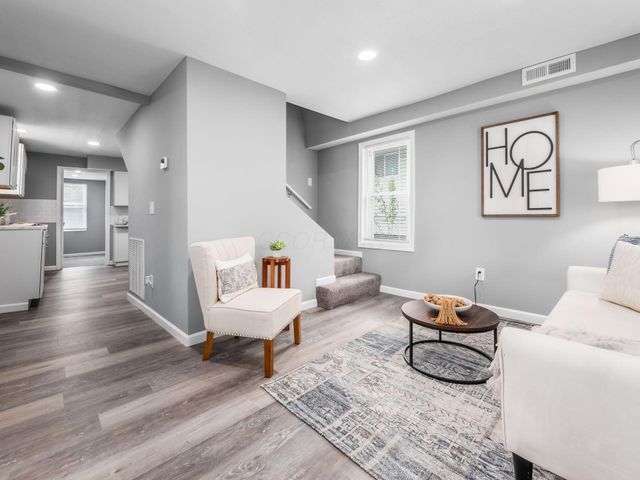 2767 Hiawatha Street, Columbus, OH 43211