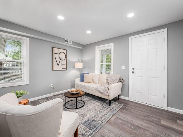 2767 Hiawatha Street, Columbus, OH 43211