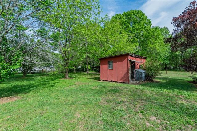 171 Bob Callicut Drive, Lexington, NC 27292