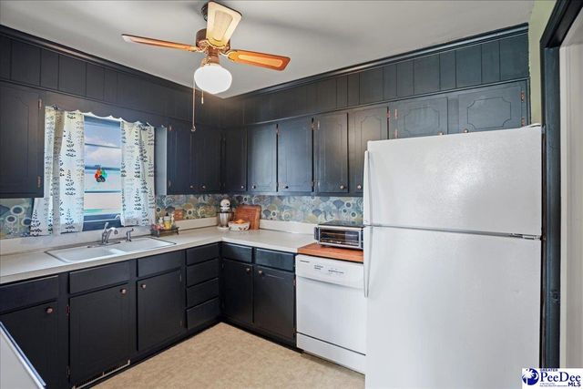 1807 Nottingham Drive, Florence, SC 29505