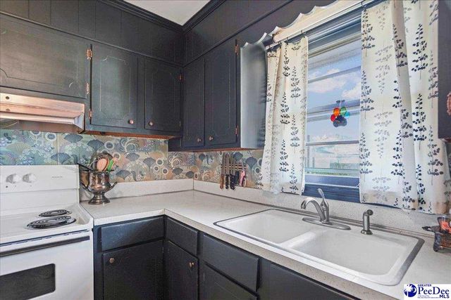 1807 Nottingham Drive, Florence, SC 29505