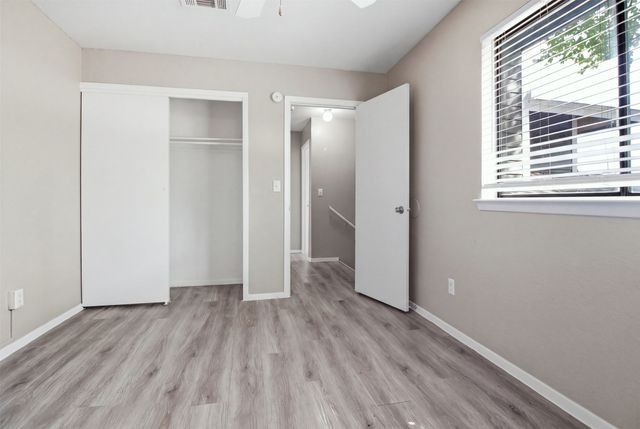 1122 Millview 2704, Arlington, TX 76012