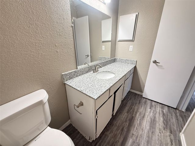 1122 Millview 2704, Arlington, TX 76012