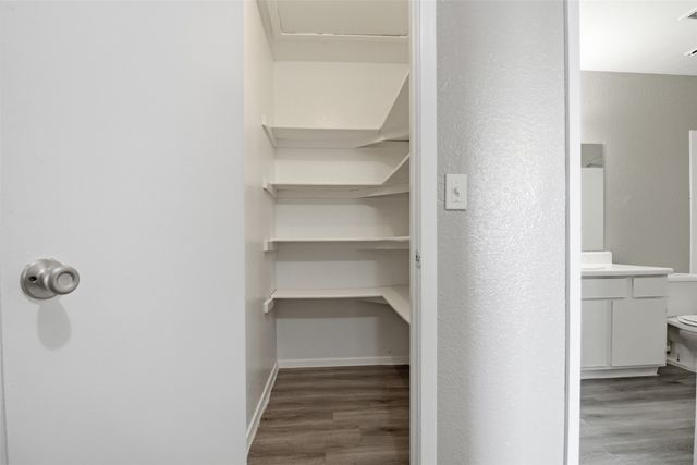 1122 Millview 2704, Arlington, TX 76012
