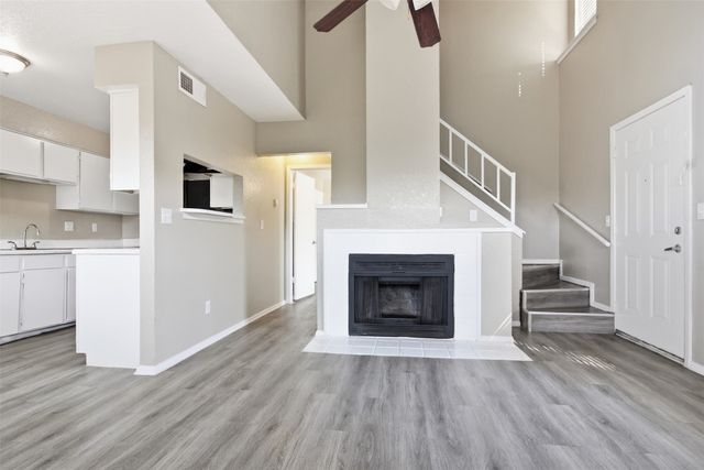 1122 Millview 2704, Arlington, TX 76012
