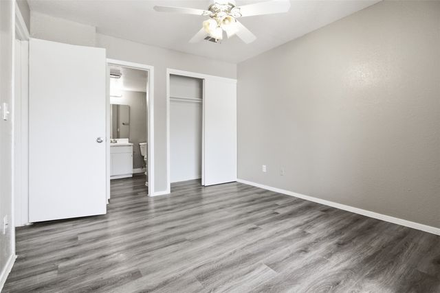 1122 Millview 2704, Arlington, TX 76012