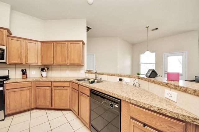 1922 Makenna Lane, Houston, TX 77049