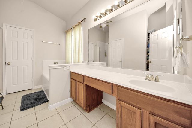 1922 Makenna Lane, Houston, TX 77049
