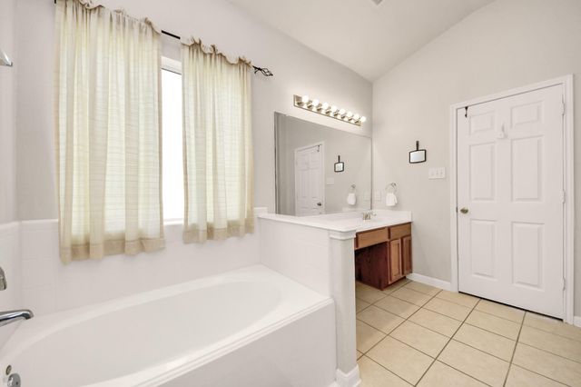 1922 Makenna Lane, Houston, TX 77049