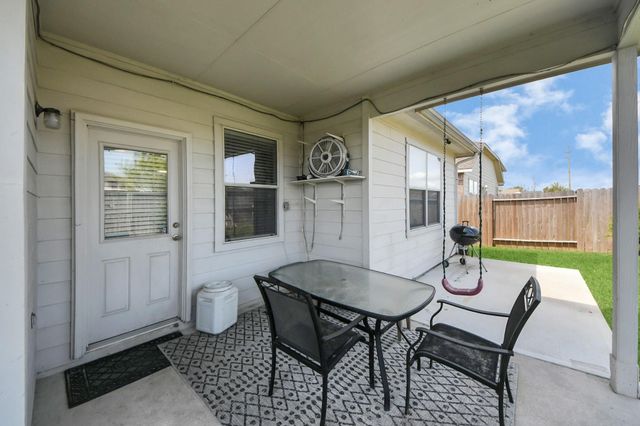 1922 Makenna Lane, Houston, TX 77049