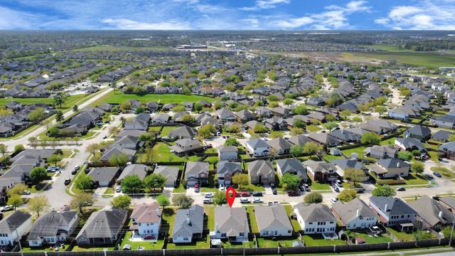 1922 Makenna Lane, Houston, TX 77049