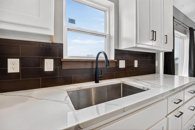 W2343 ETHAN DRIVE, Freedom, WI 54913