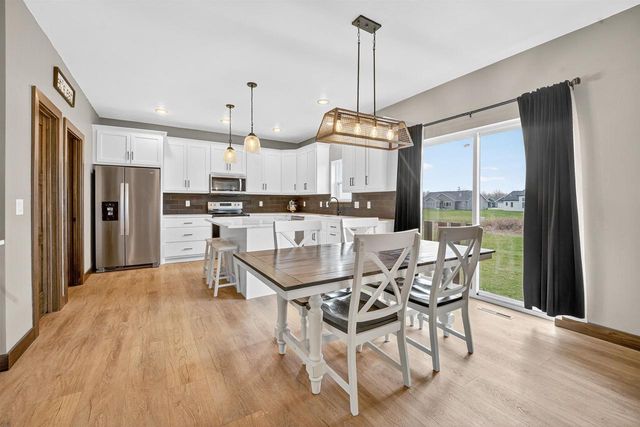 W2343 ETHAN DRIVE, Freedom, WI 54913