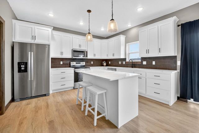 W2343 ETHAN DRIVE, Freedom, WI 54913