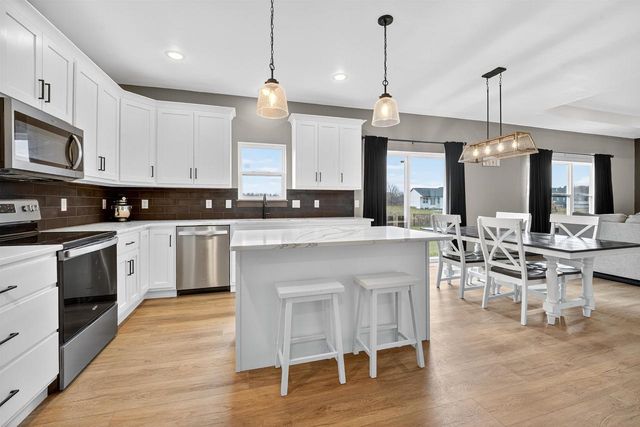 W2343 ETHAN DRIVE, Freedom, WI 54913