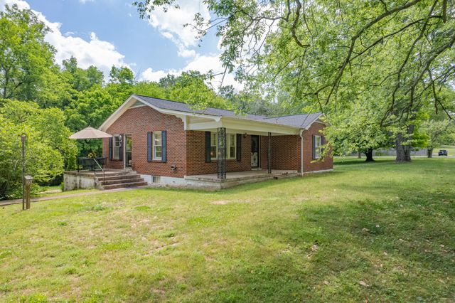 2204 Sowell Mill Pike, Columbia, TN 38401