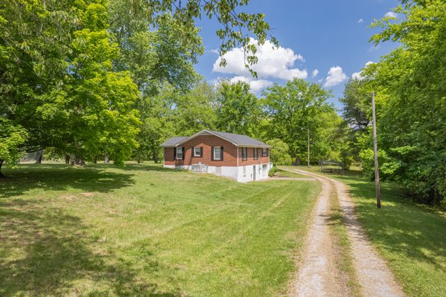 2204 Sowell Mill Pike, Columbia, TN 38401