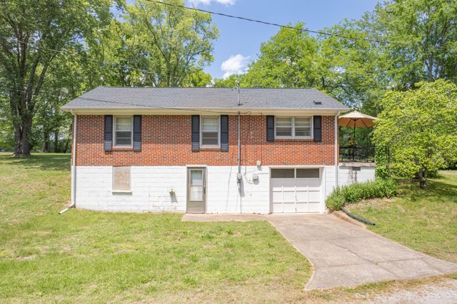 2204 Sowell Mill Pike, Columbia, TN 38401
