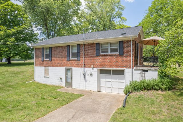 2204 Sowell Mill Pike, Columbia, TN 38401