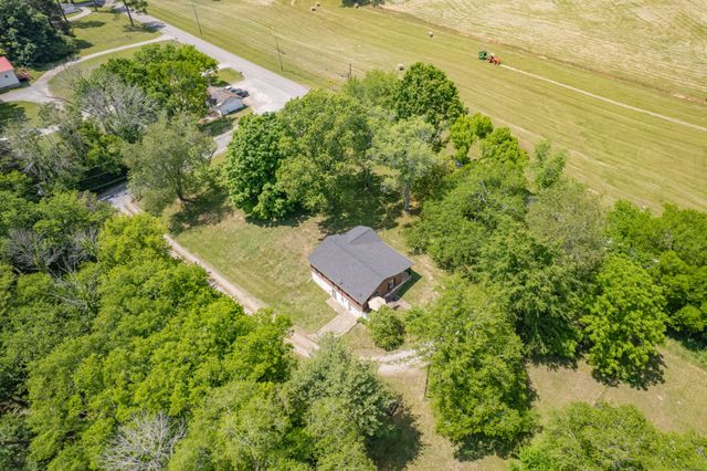 2204 Sowell Mill Pike, Columbia, TN 38401